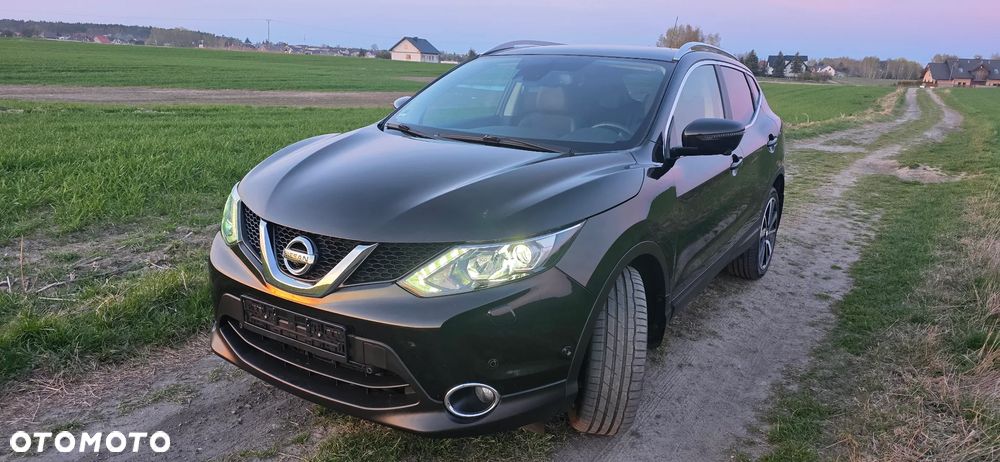 Nissan Qashqai 1.6 dCi Xtronic TEKNA+ - 14