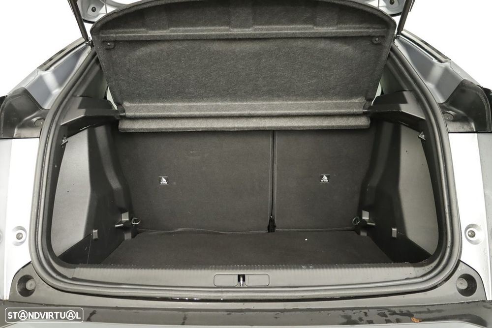 Peugeot 2008 1.2 PureTech Allure - 23