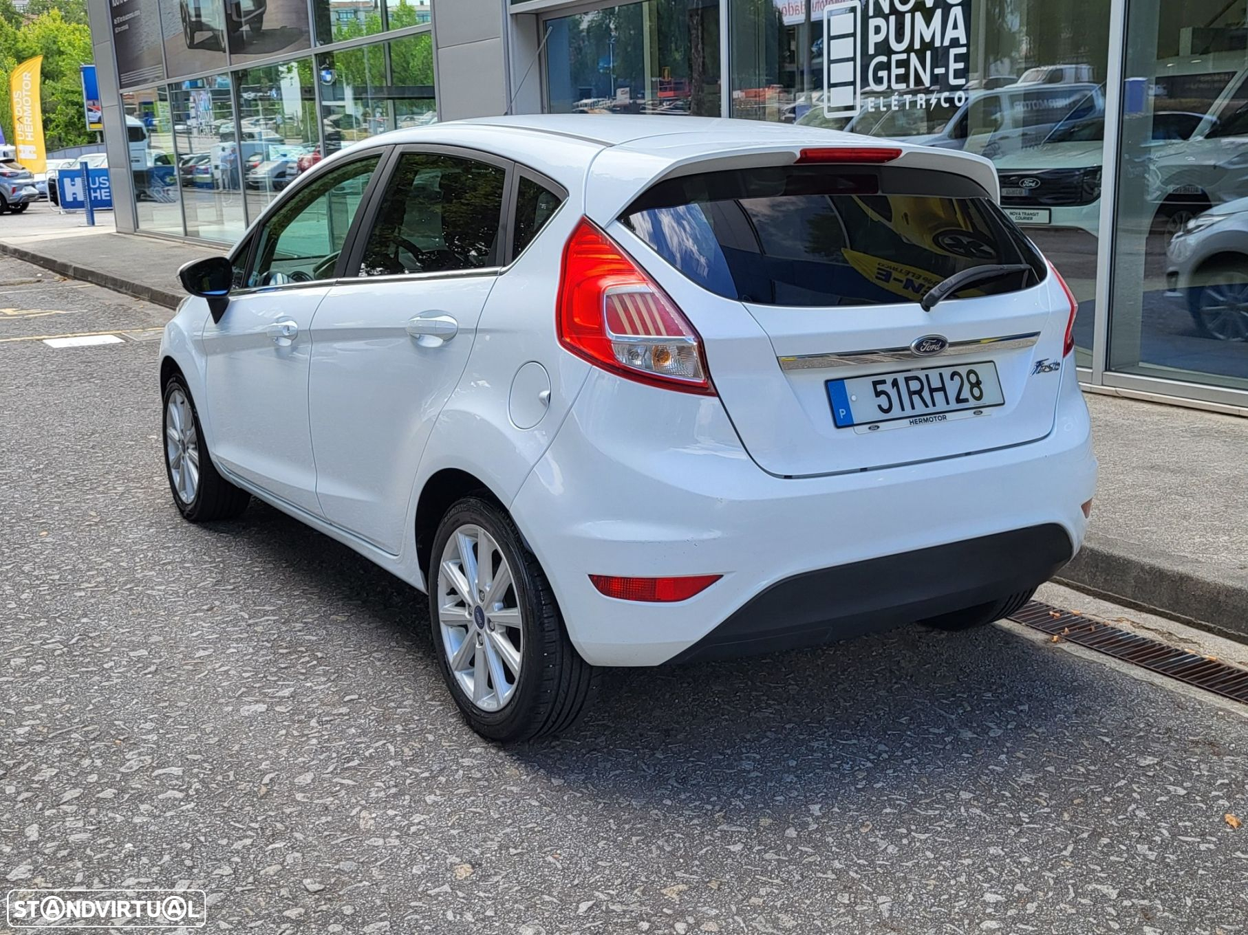 Ford Fiesta 1.0 Ti-VCT Titanium - 6