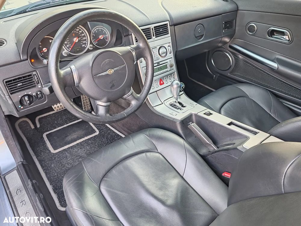 Chrysler Crossfire - 11