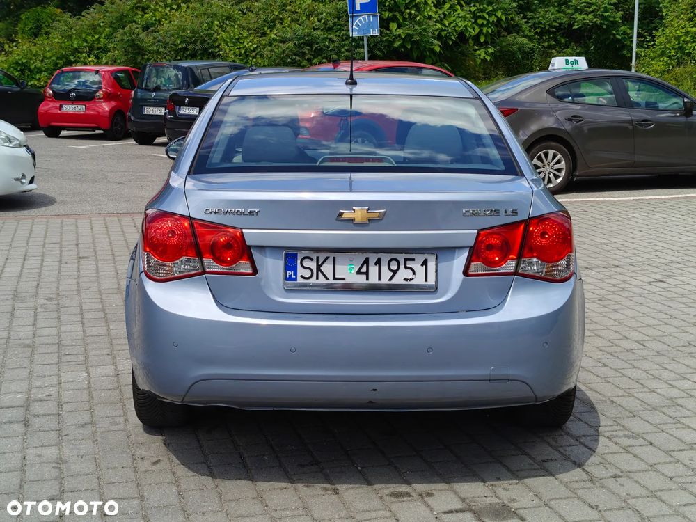 Chevrolet Cruze 2.0 LS - 15