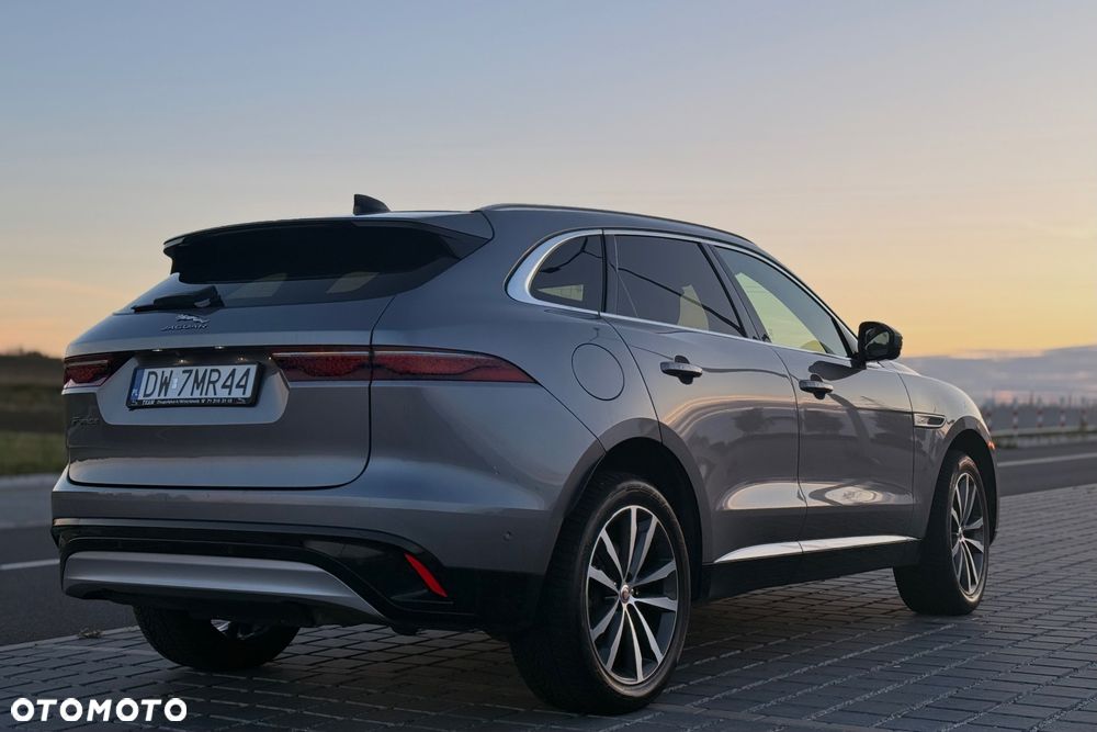 Jaguar F-Pace 2.0 i4P AWD Pure - 8
