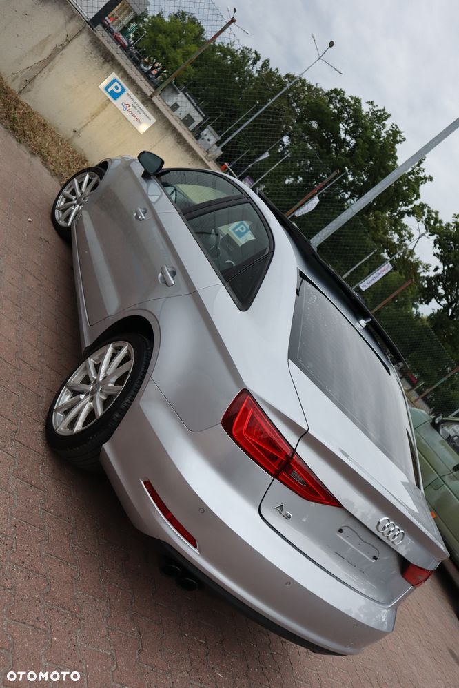 Audi A3 Sportback 1.8 TFSI S tronic S line Sportpaket - 5