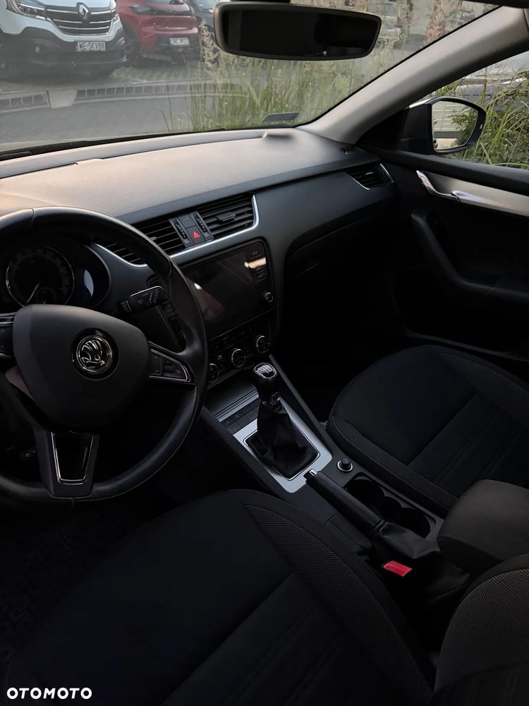 Skoda Octavia 1.4 TSI Business - 6