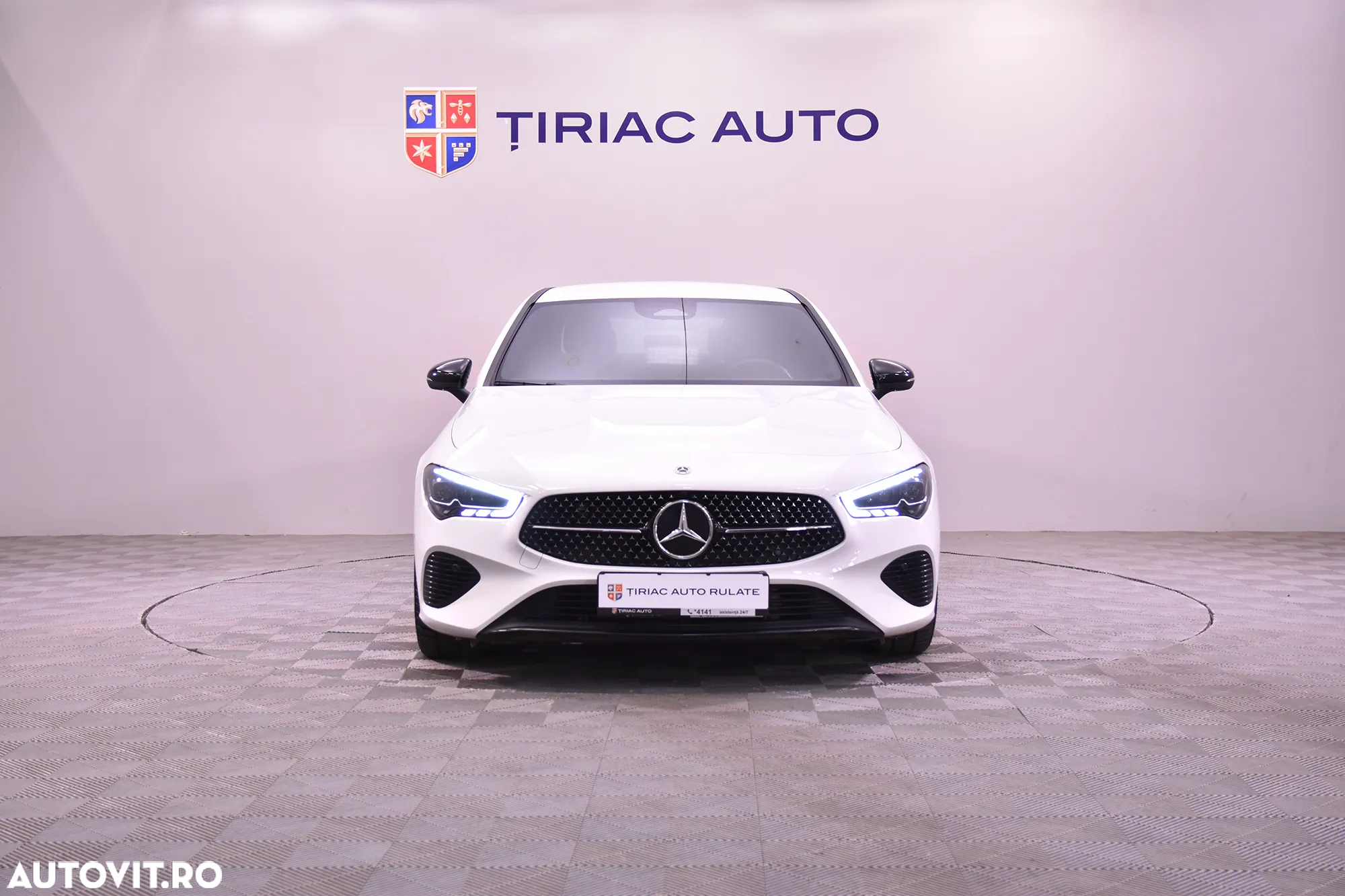 Mercedes-Benz CLA 220 MHEV 4MATIC Coupe - 8