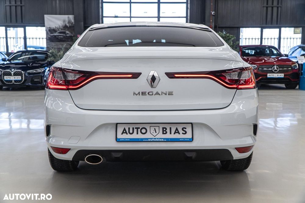 Renault Megane TCe 140 GPF EDC ZEN - 26