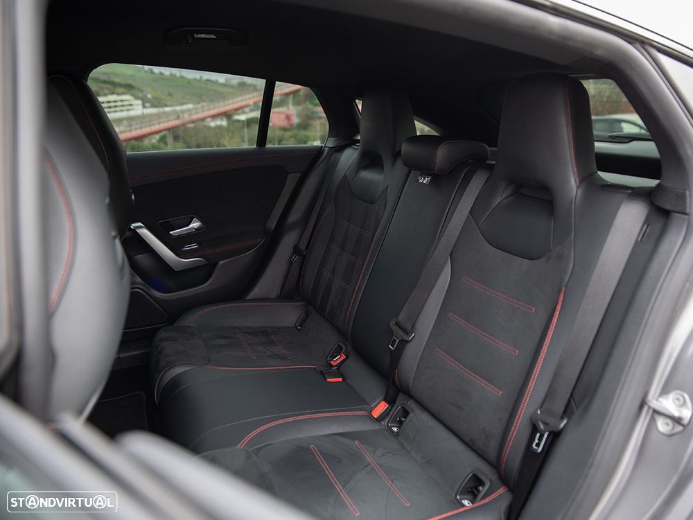 Mercedes-Benz CLA 180 d 8G-DCT AMG Line - 11