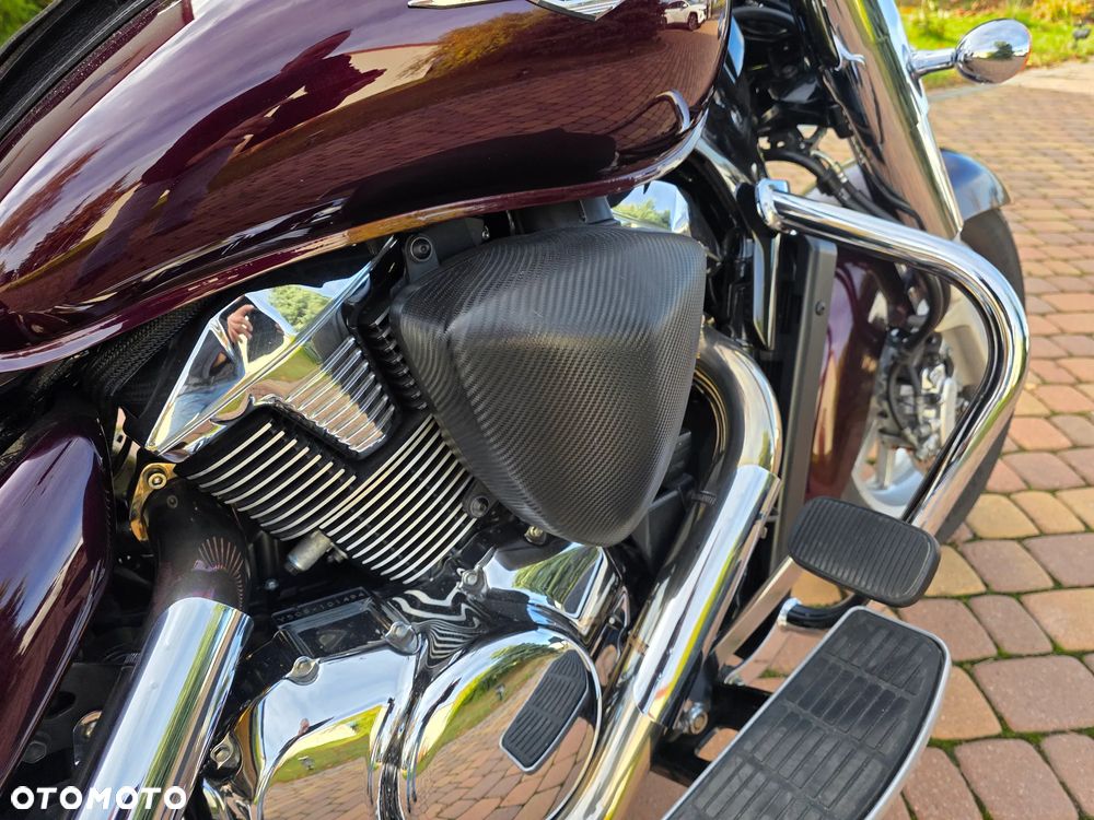 Suzuki Intruder - 26
