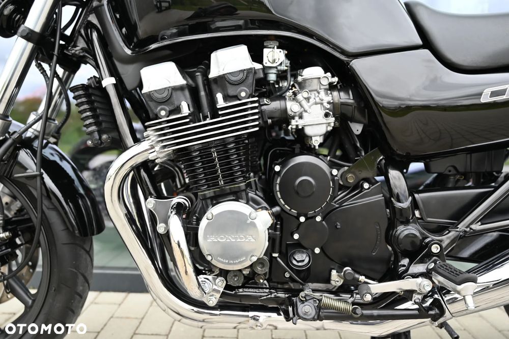 Honda CB - 10