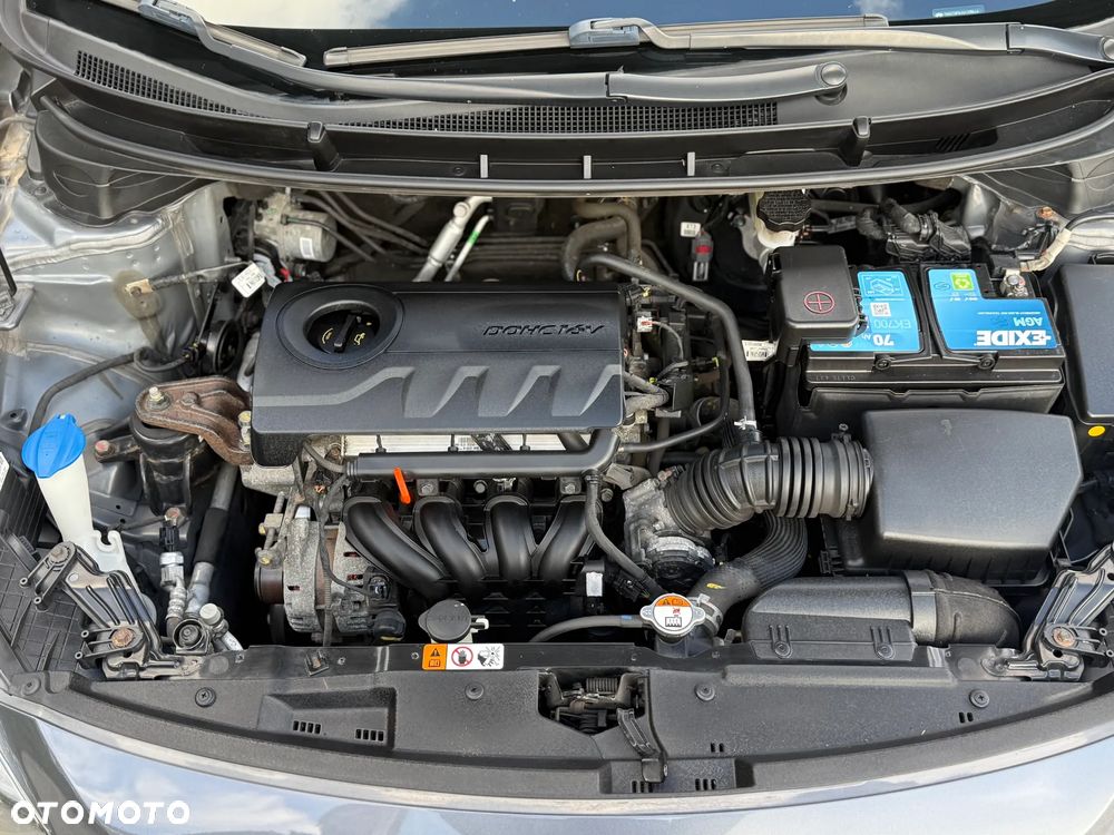 Hyundai i30 1.4 Passion - 10