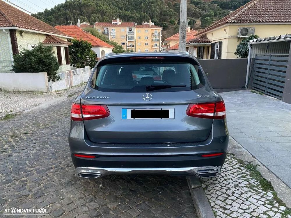 Mercedes-Benz GLC 220 d 4Matic 9G-TRONIC Exclusive - 4