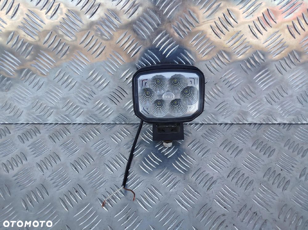 HALOGEN ROBOCZY HELLA DAF - 1