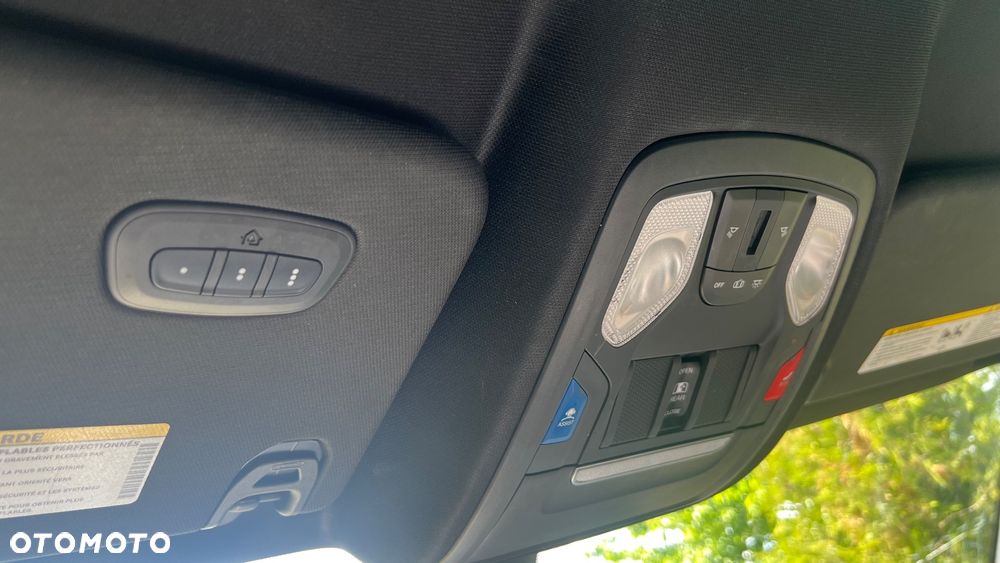 RAM 1500 Crew Cab Shortbed Bighorn - 24