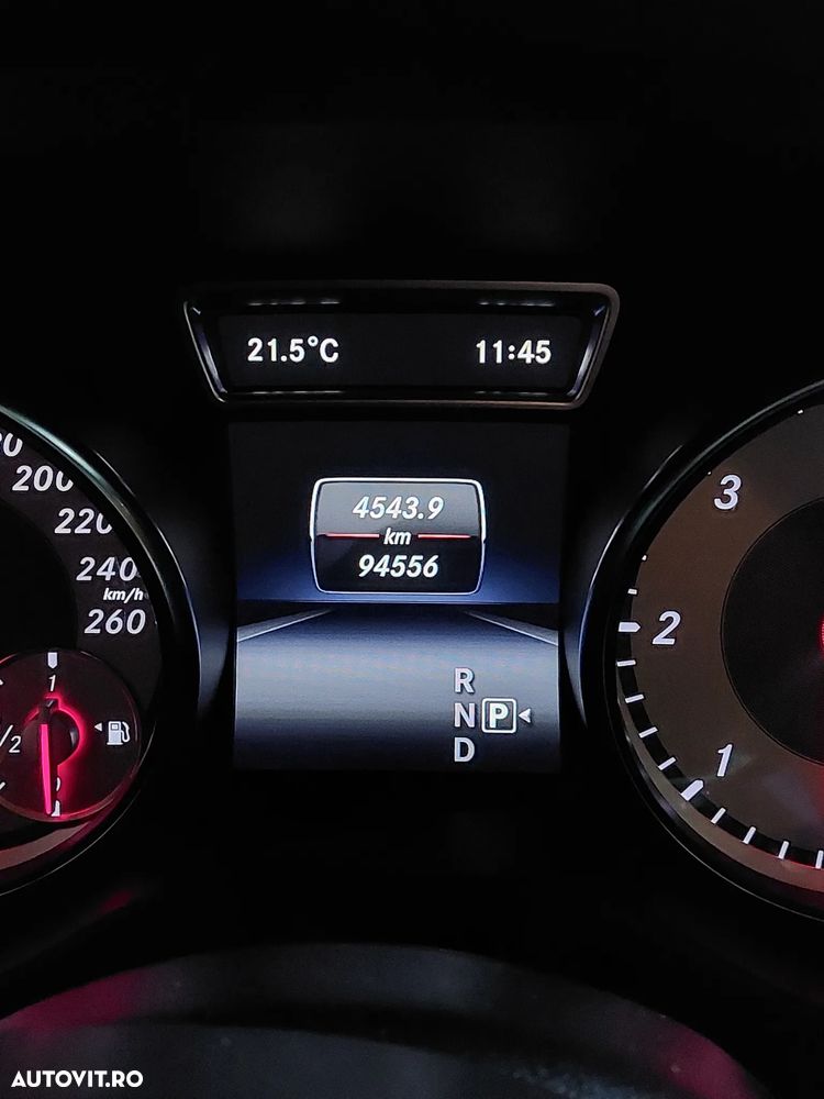 Mercedes-Benz GLA - 18
