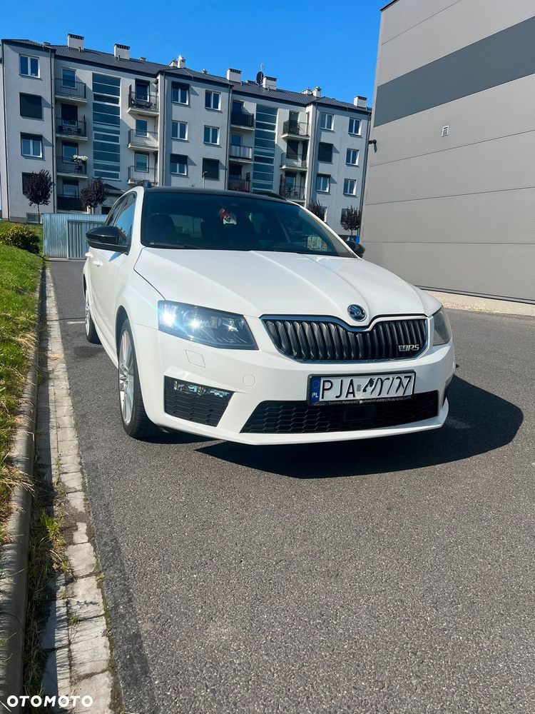 Skoda Octavia 2.0 TDI DSG RS - 4
