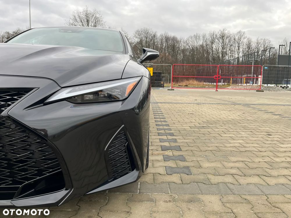 Lexus IS - 21