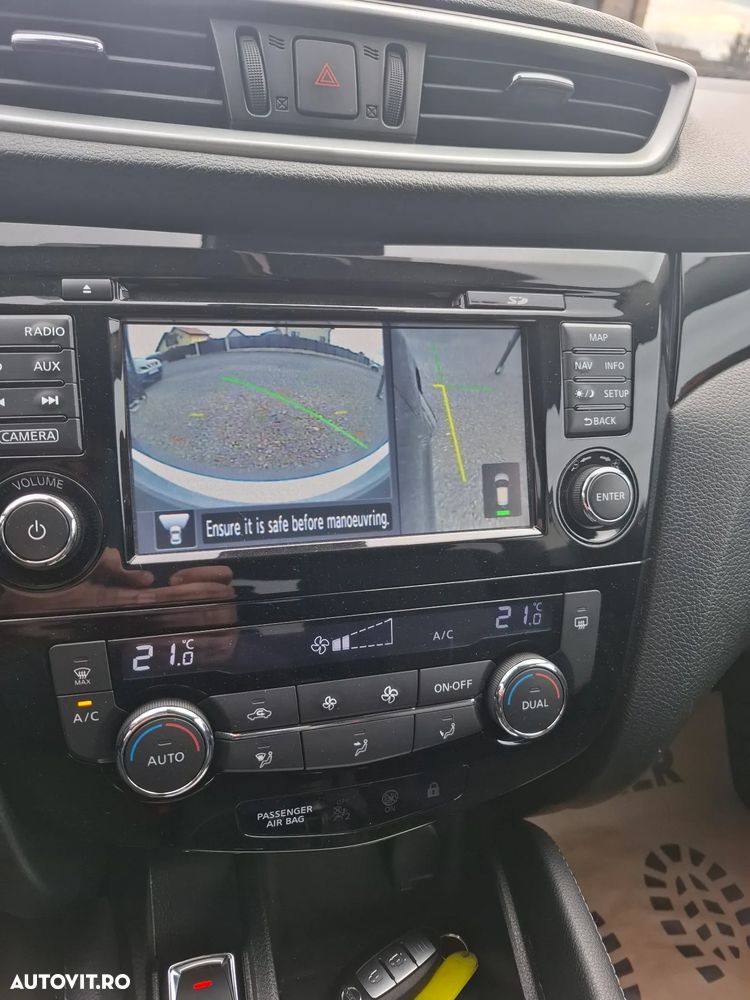 Nissan Qashqai 1.5 DCI N-Connecta - 9