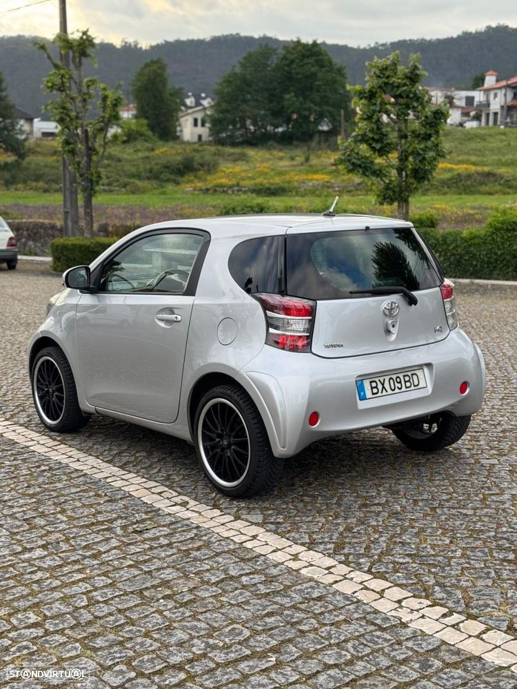 Toyota iQ 1.0 VVT-i 2 NAVI+Bluetooth - 5