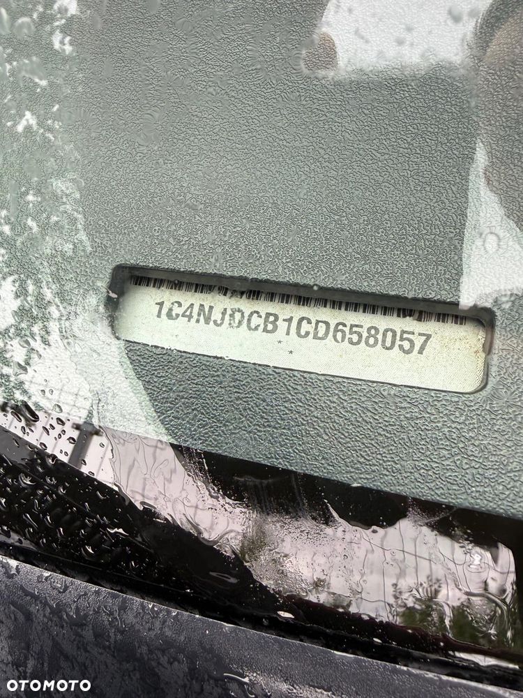 Jeep Compass - 16