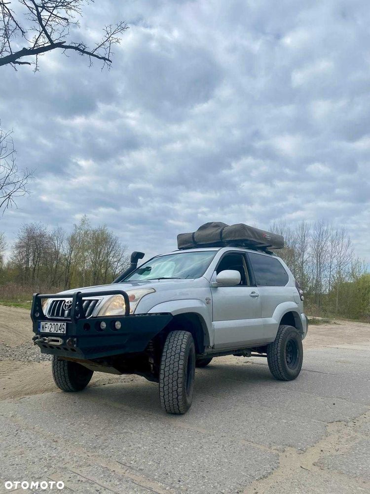 Toyota Land Cruiser - 1