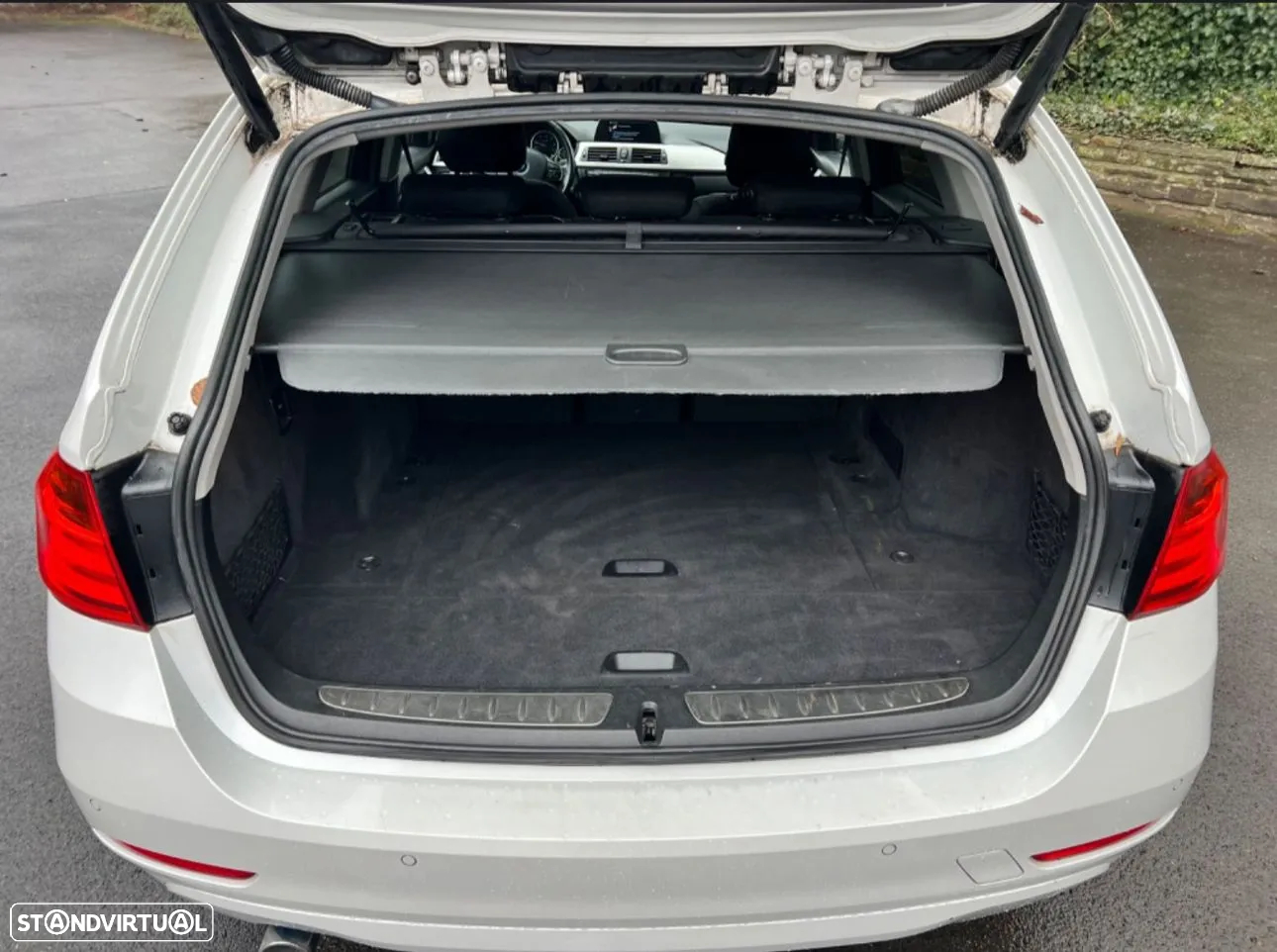 BMW 320 d Touring Aut. Efficient Dynamics Edition - 14