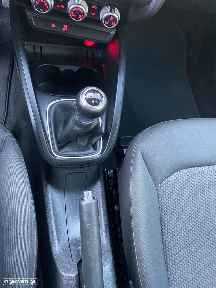 Audi A1 Sportback 1.0 TFSI ultra design - 19