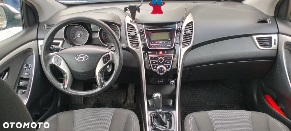 Hyundai i30 1.6 GDI Classic - 14