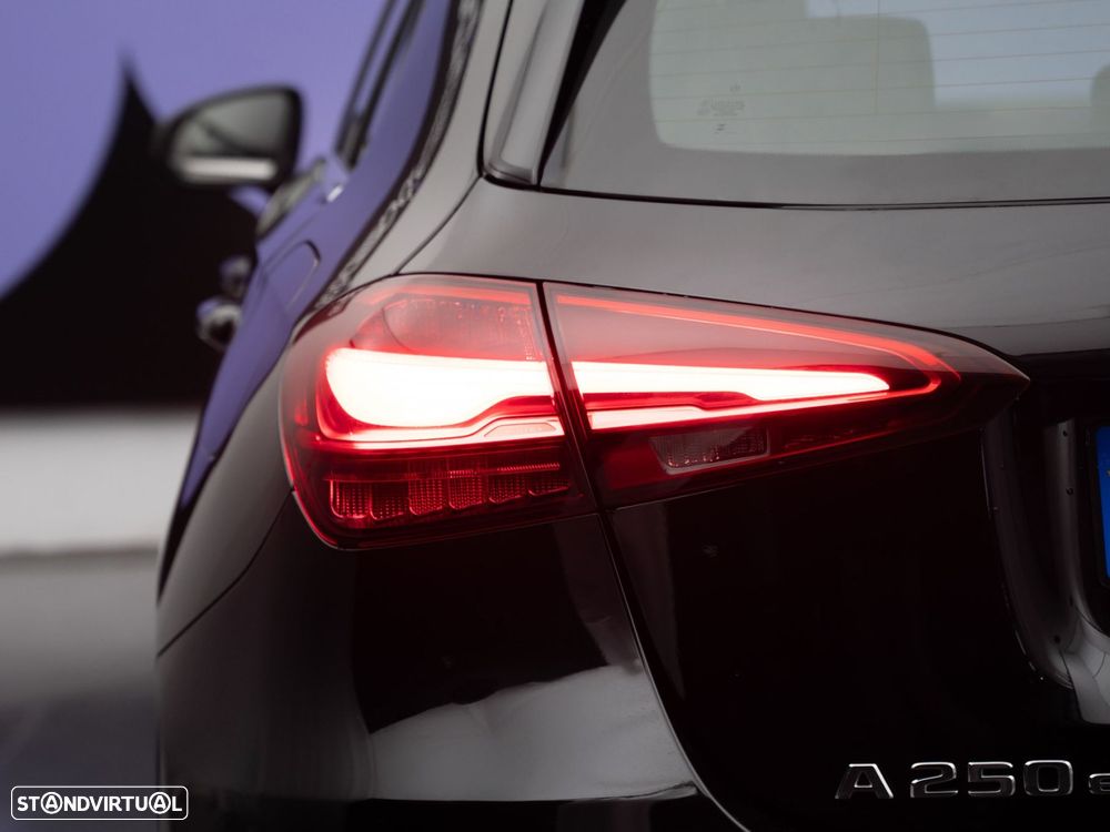 Mercedes-Benz A 250 e - 10