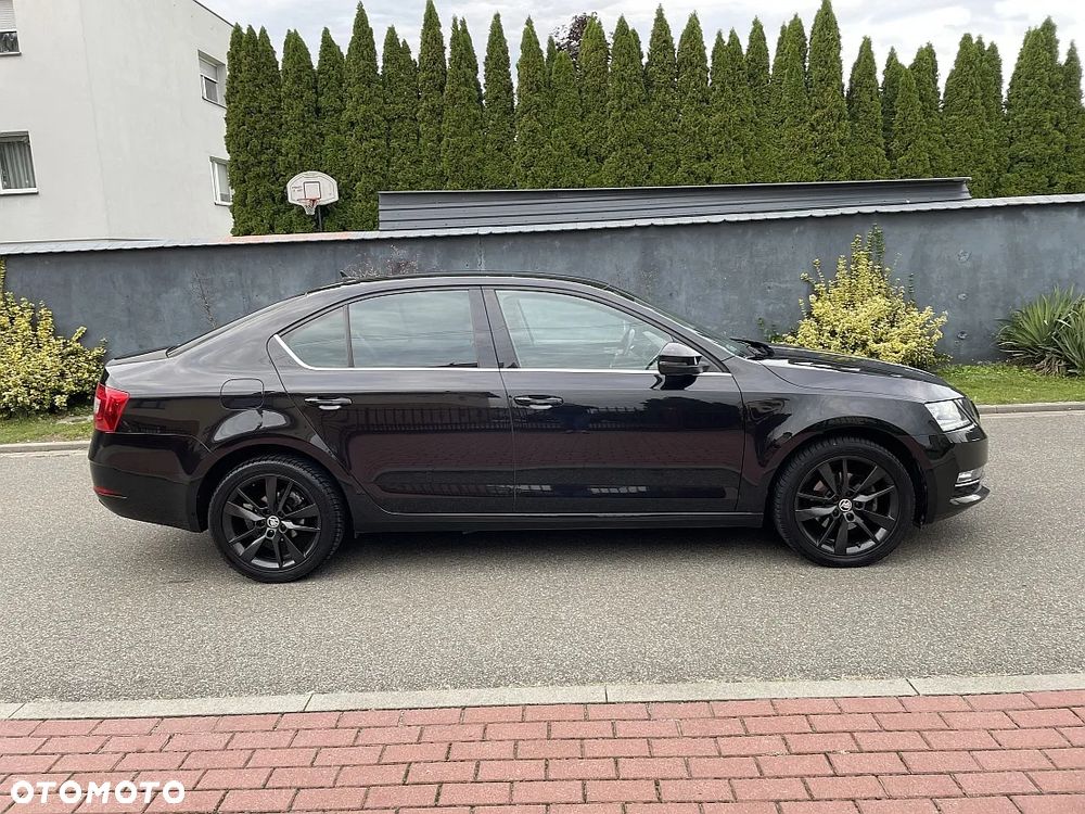 Skoda Octavia 2.0 TDI Style DSG - 4