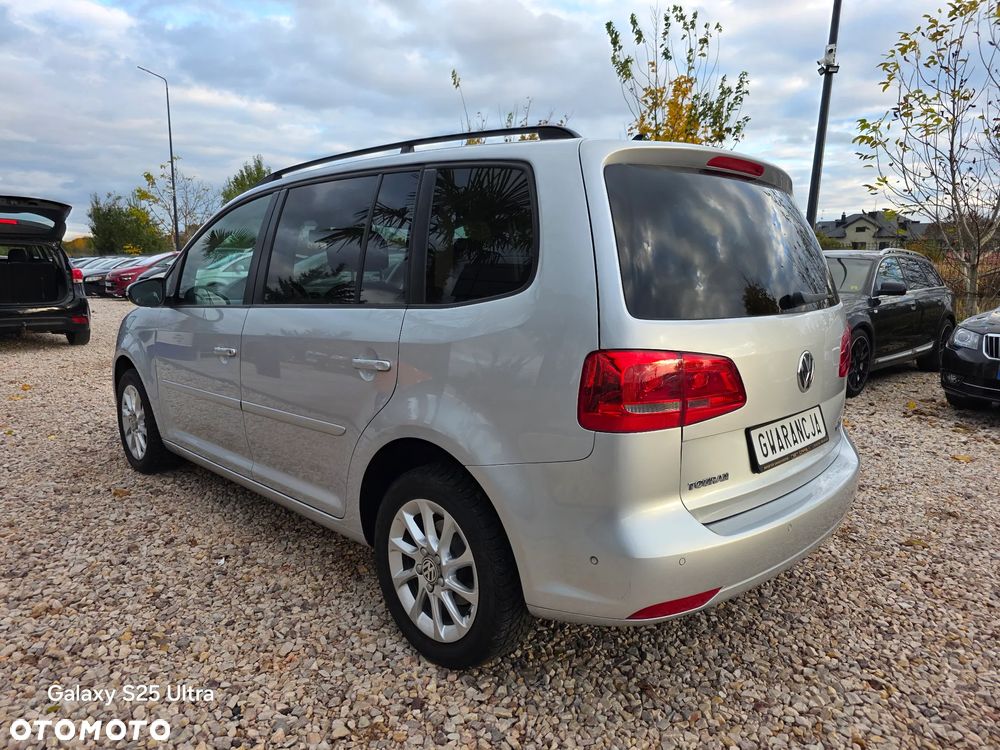 Volkswagen Touran 1.6 TDI DPF BlueMotion Technology Comfortline - 8