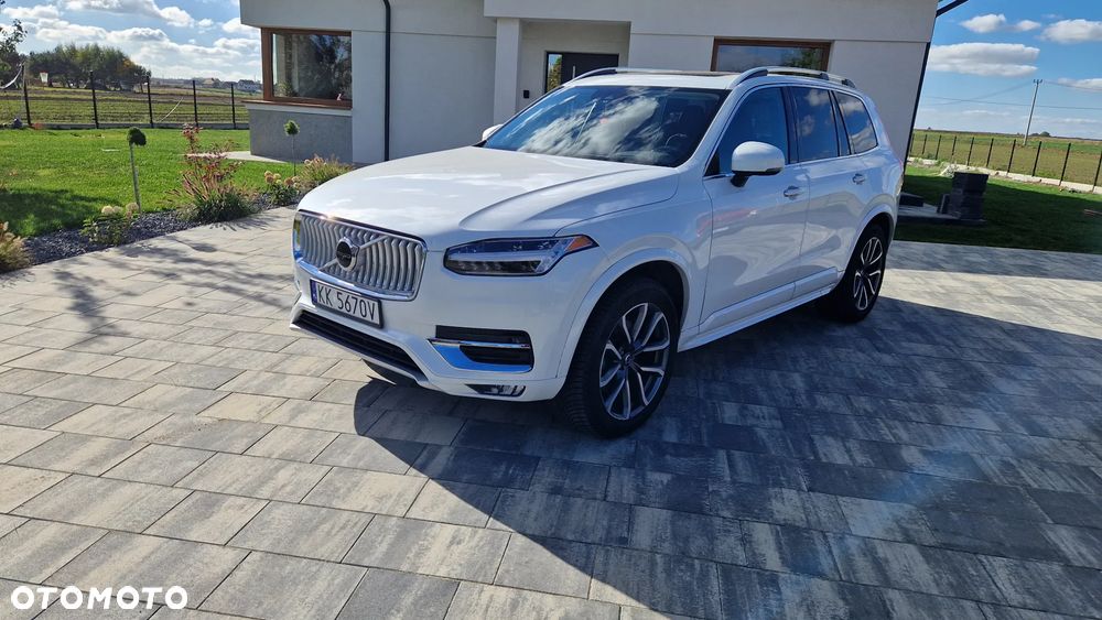 Volvo XC 90 - 9