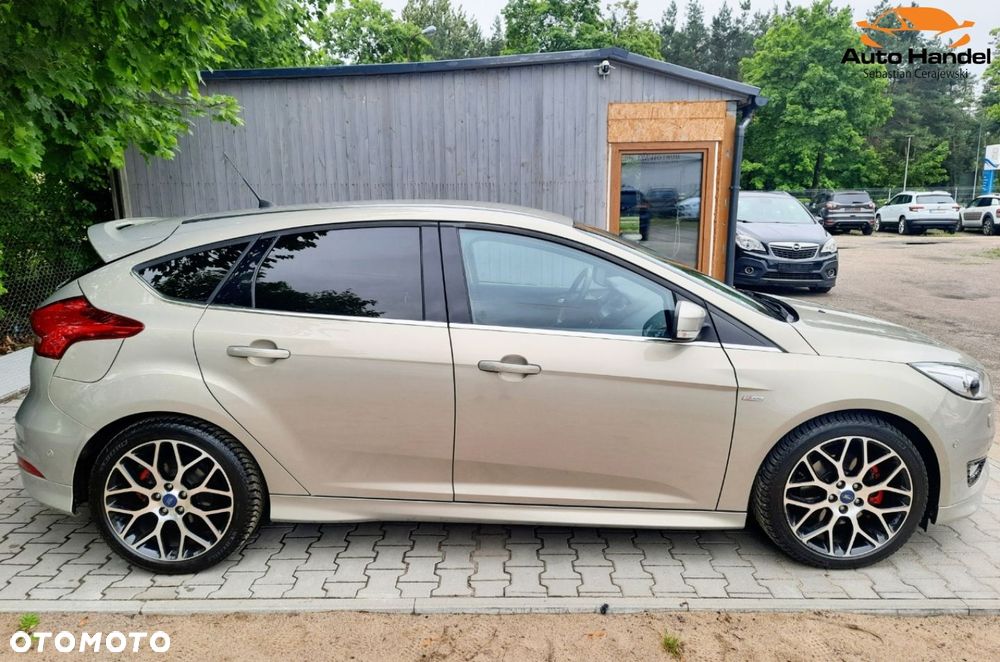 Ford Focus - 11