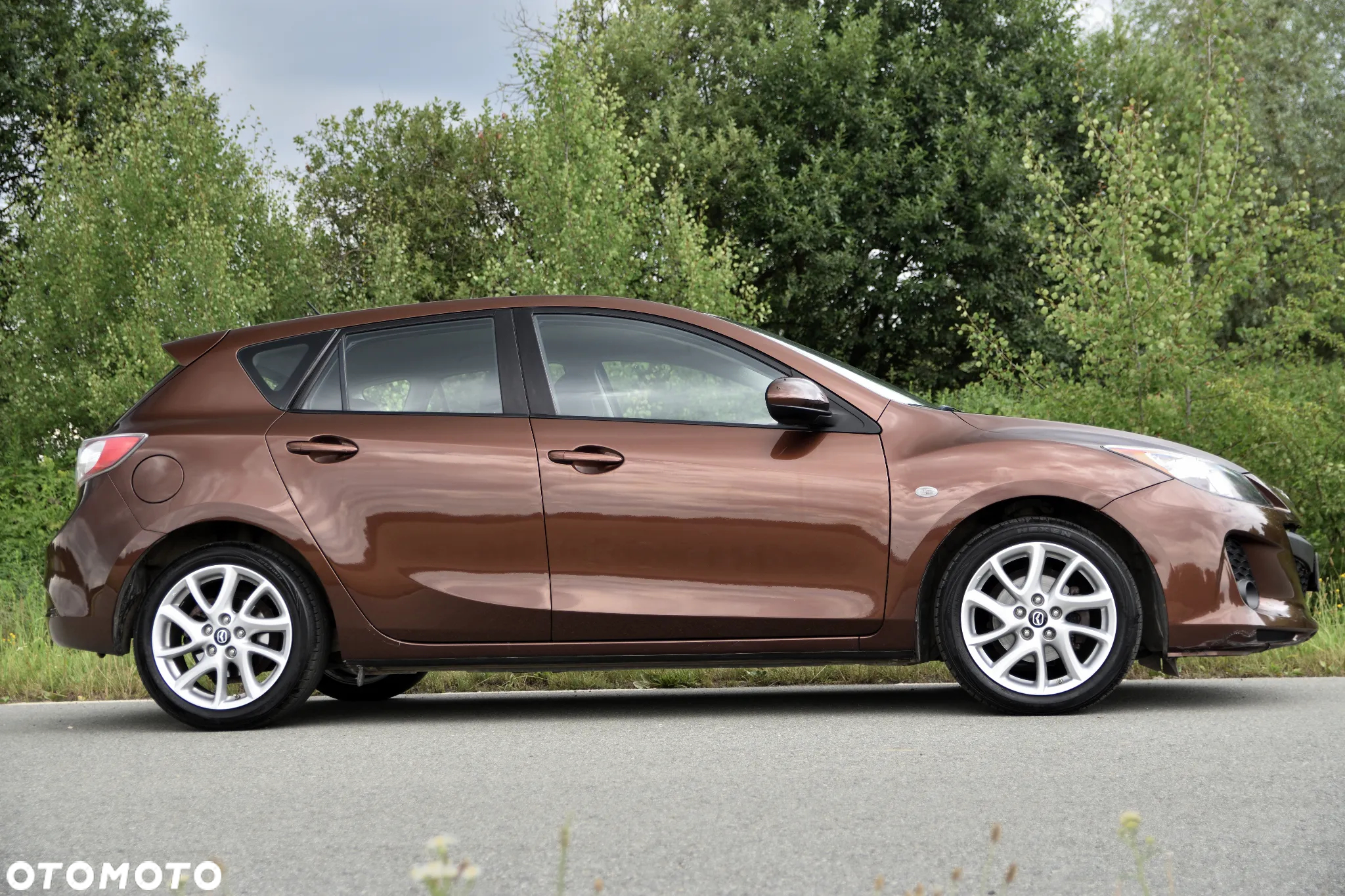 Mazda 3 1.6 Exclusive + - 8