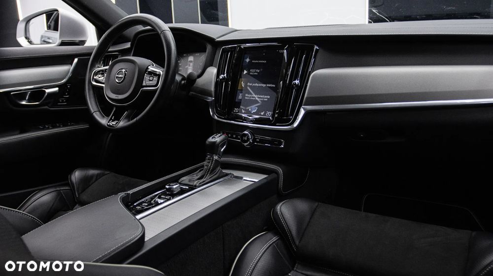 Volvo S90 B4 B R-Design - 21