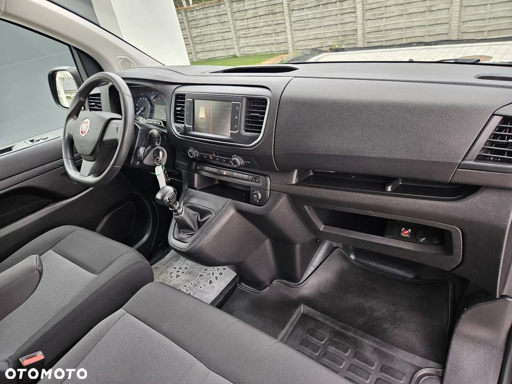 Fiat SCUDO Extra Long Brygad. 6os 2x boczne drzwi Składana przegroda SalonPL FV23% - 18