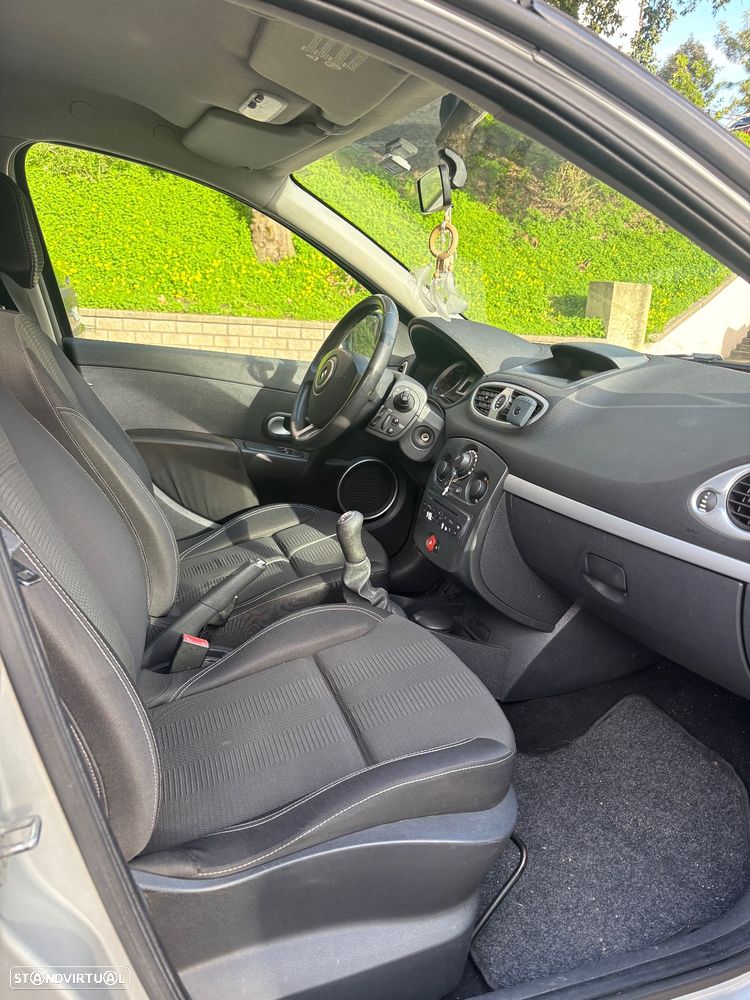 Renault Clio 1.2 16V Confort - 3