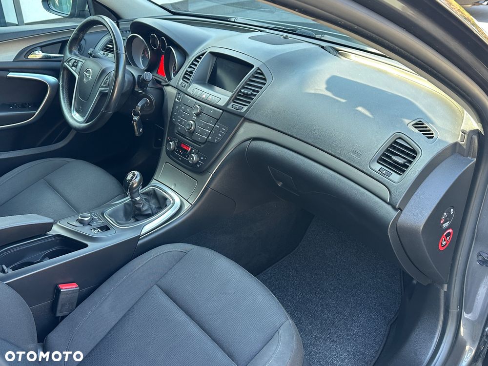 Opel Insignia - 19
