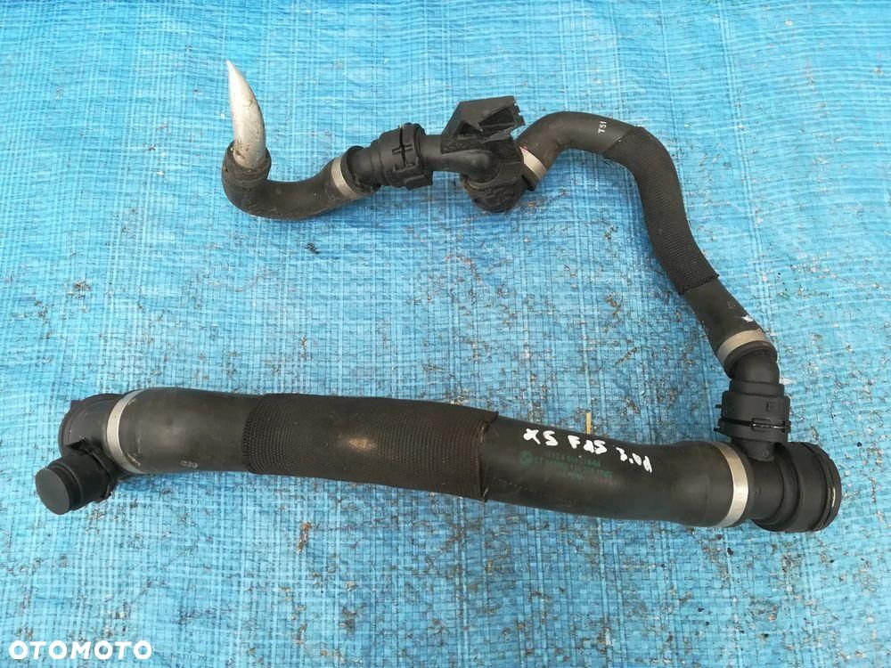 Bmw X5 F15 F16 3.0 D Przewód Rura Wody 8514218 - 1