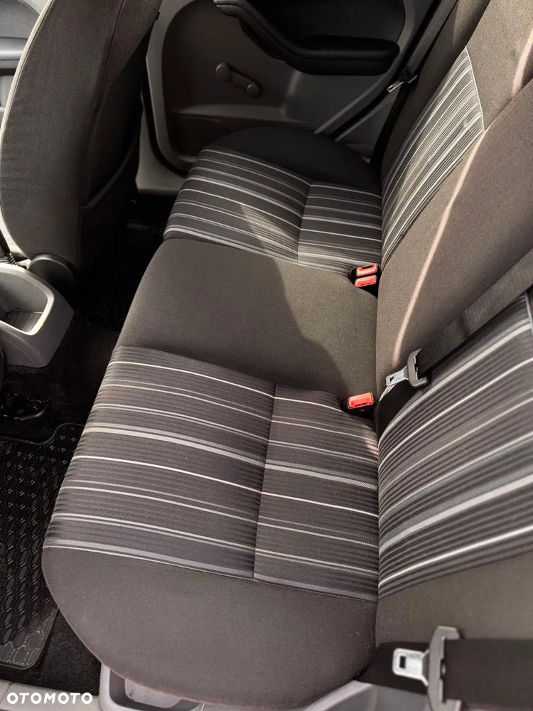 Ford Focus 1.6 Comfort - 13
