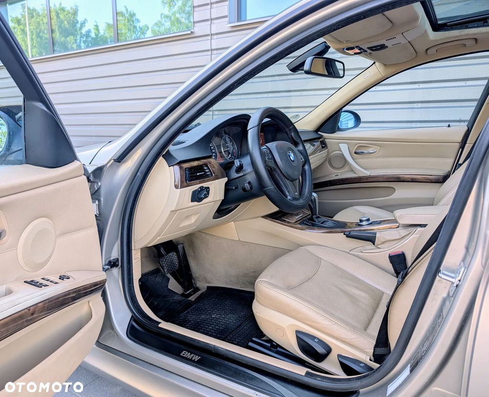 BMW Seria 3 320d DPF Edition Fleet Sport - 13