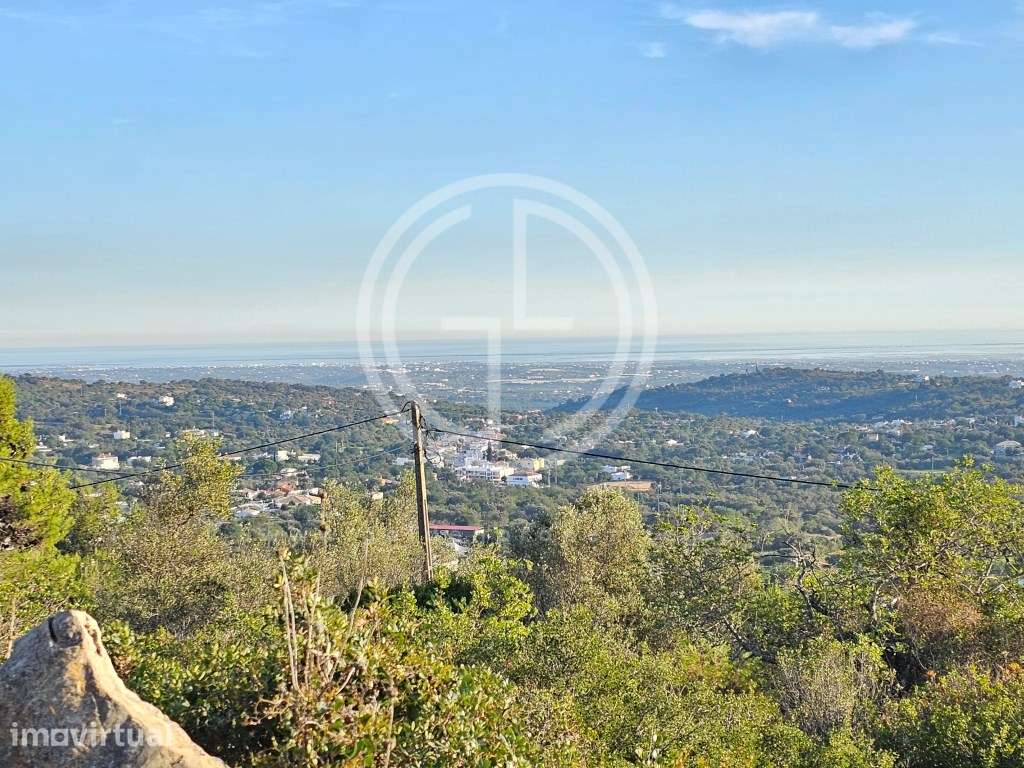 Lote com 322 m2 e deslumbrantes vistas para o oceano em Faro - Grande imagem: 3/23