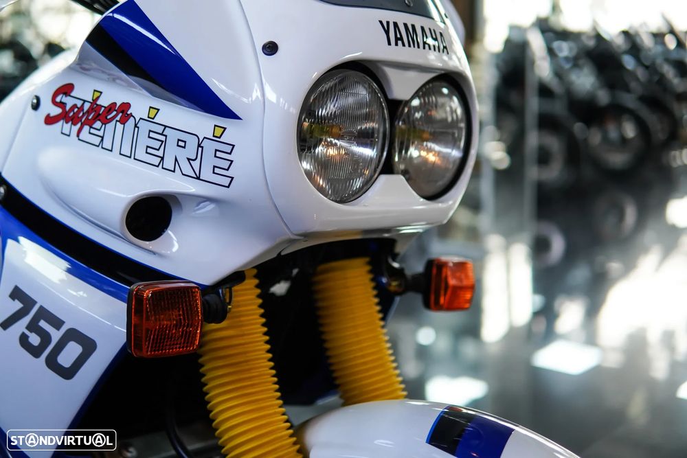 Yamaha XT750Z Super Tenere - 31