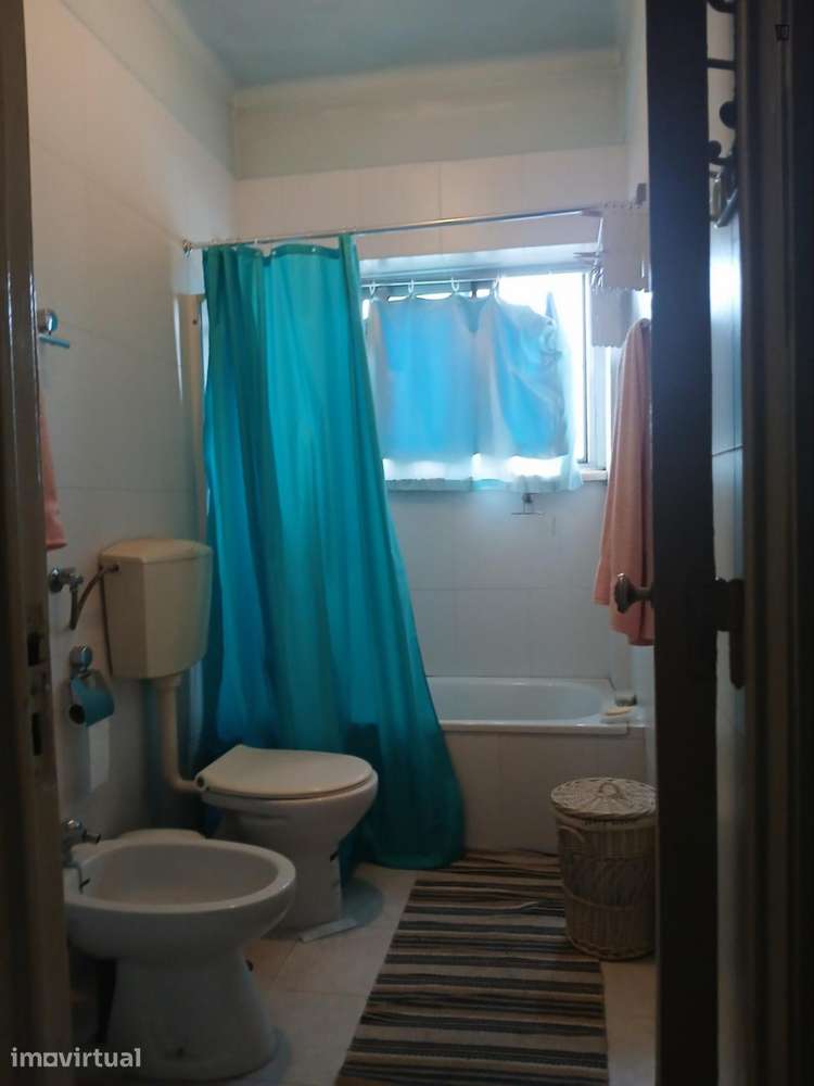 Quarto - localizado em Lisbon - Grande imagem: 5/6