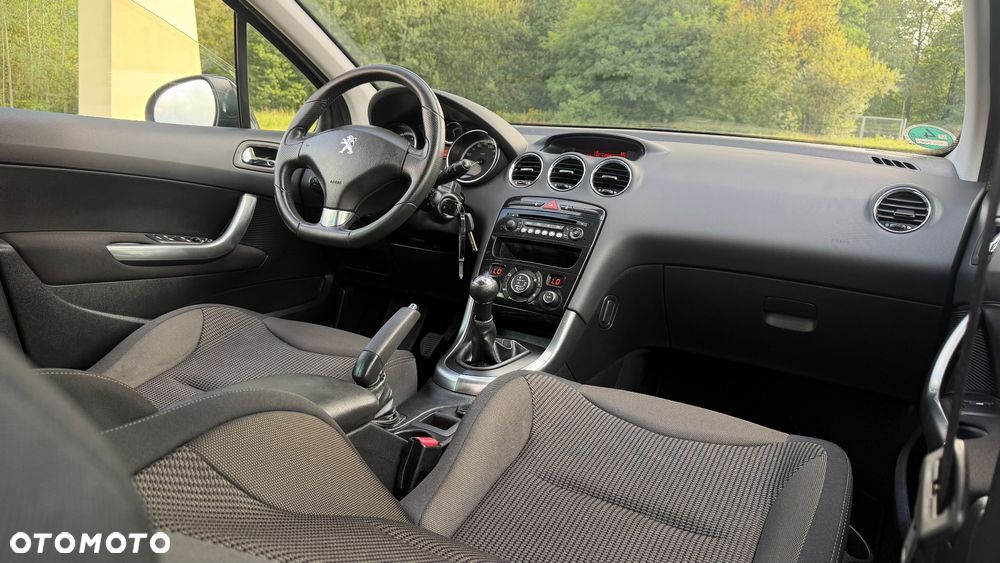Peugeot 308 1.6 Premium - 8