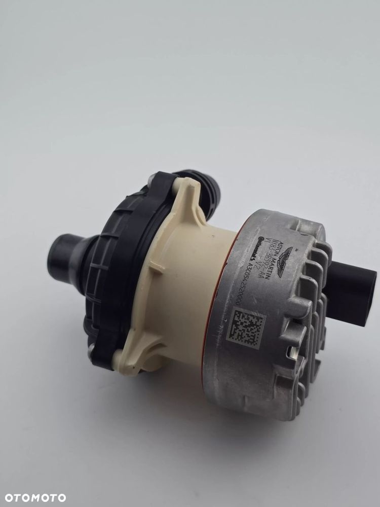 NOWA ORYGINALNA POMPA WODY ASTON MARTIN DBX NY838B592AA - 1