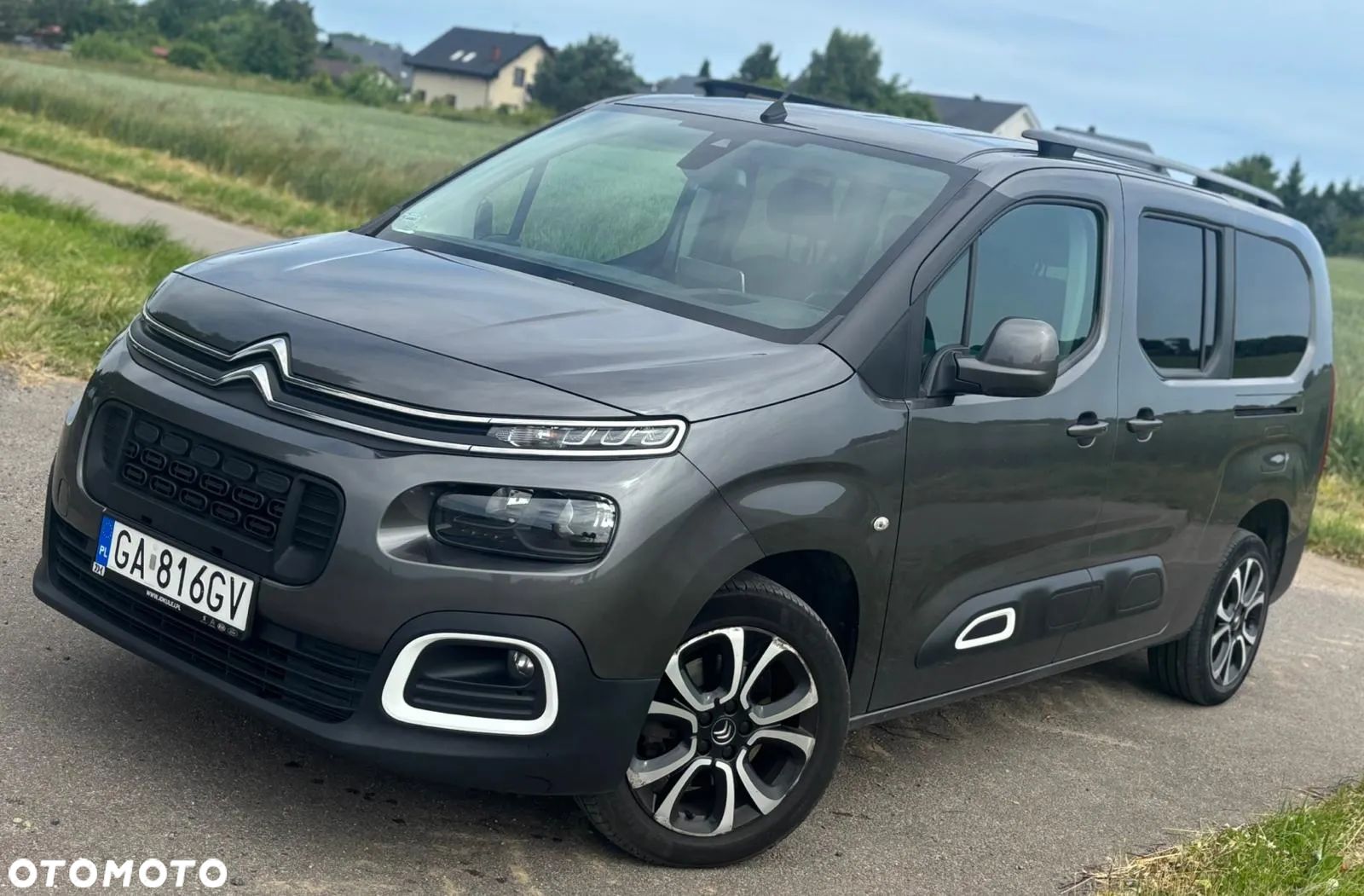 Citroën Berlingo XL 1.5 BlueHDI Shine S&S (7-os.) - 1