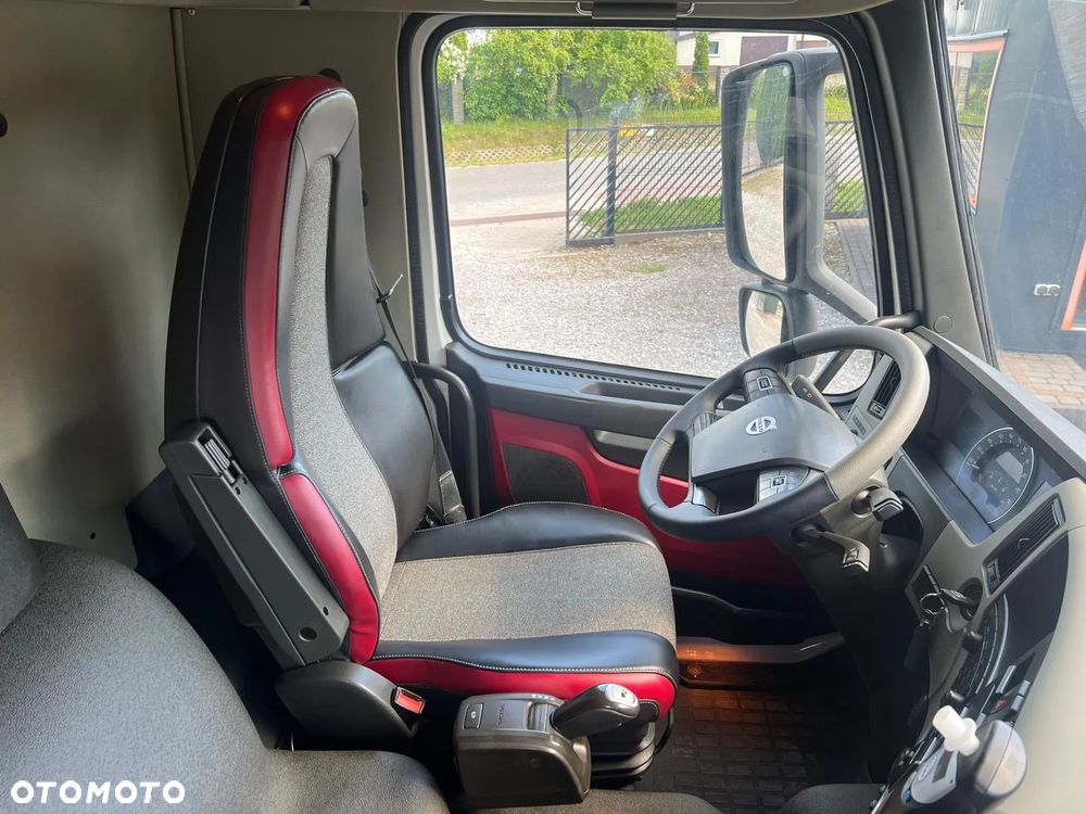 Volvo FM 370 / 6x2 / Chłodnia / Winda / - 25
