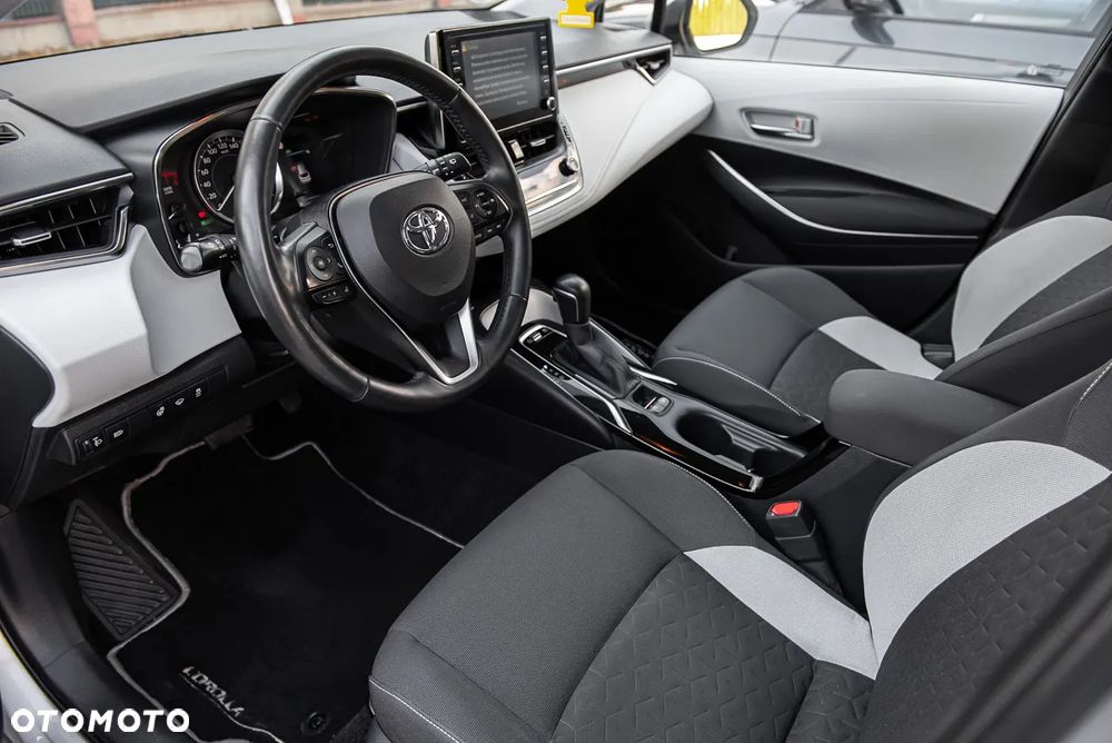 Toyota Corolla 2.0 Hybrid Trek - 15