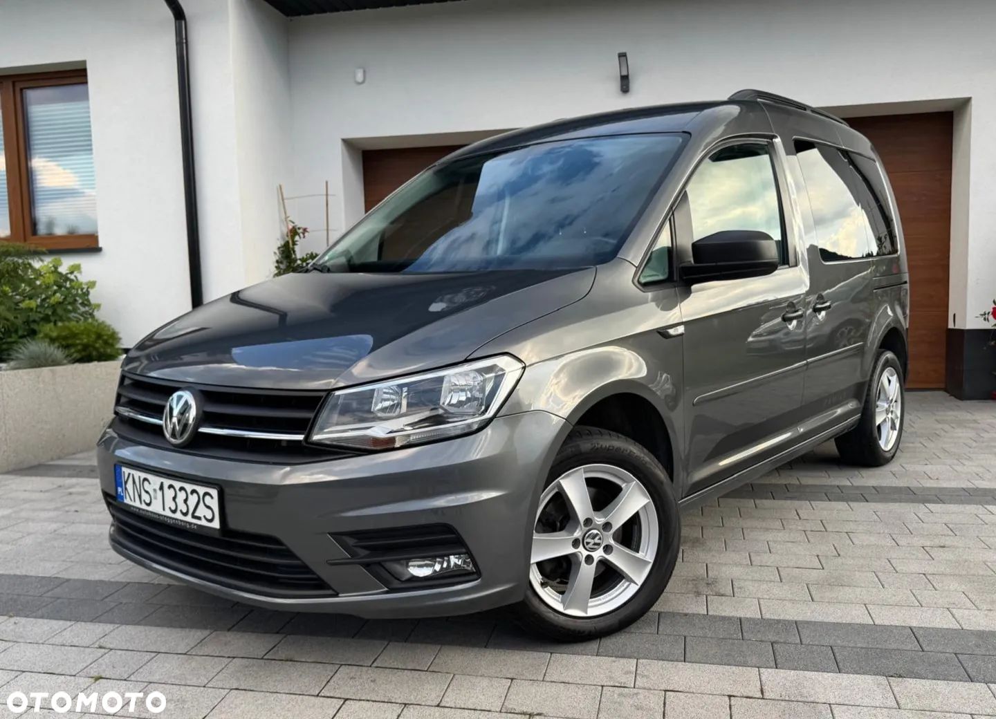 Volkswagen Caddy 2.0 TDI - 1
