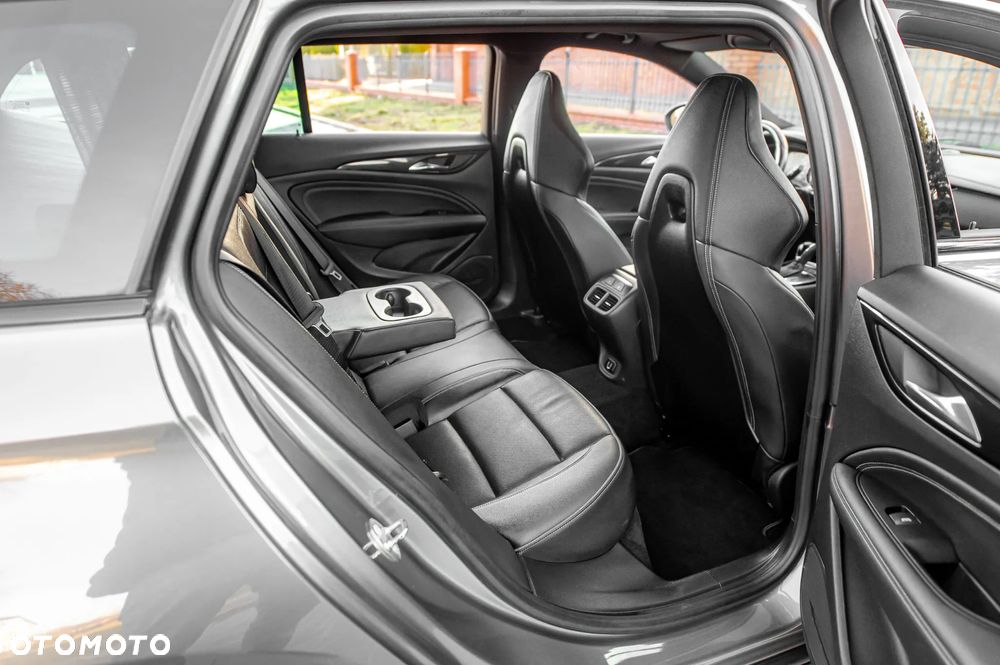 Opel Insignia 2.0 BiTurbo D 4x4 Automatik GSI - 10